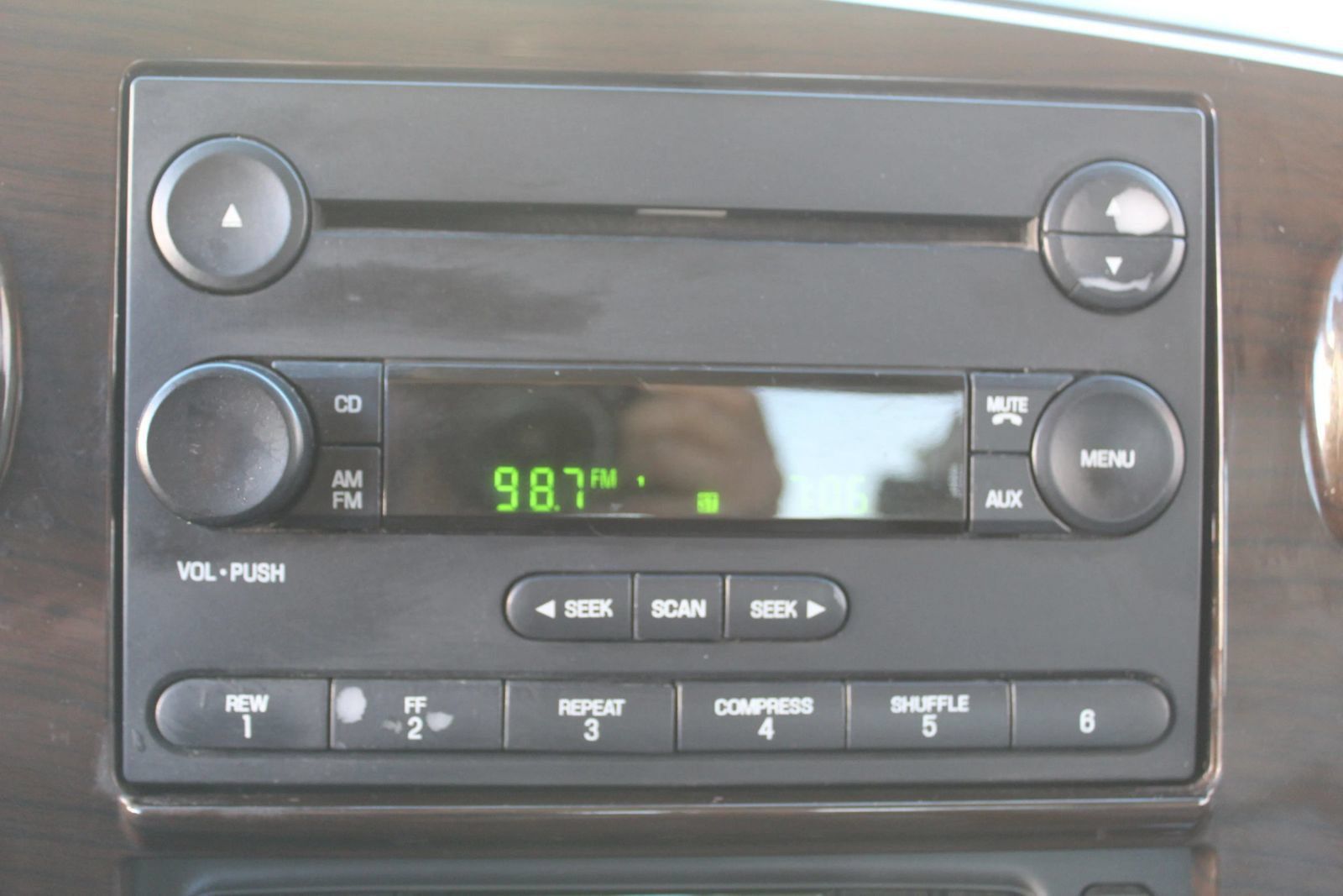 Used 2005 Ford F350 Lariat RWD image 18