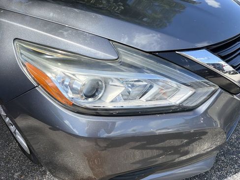 Used 2018 Nissan Altima 2.5 S w/ S Convenience Package FWD image 9
