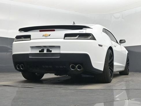 Used 2014 Chevrolet Camaro SS w/ SS Performance Package image 37