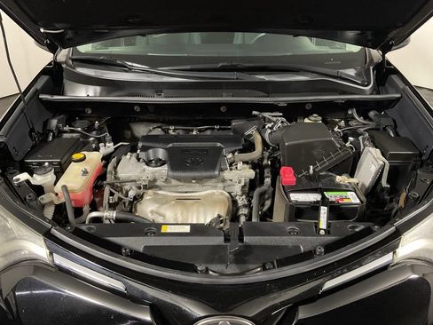 Used 2018 Toyota RAV4 LE w/ All Weather Liner Package AWD/4WD image 39