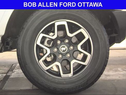 Used 2025 Ford Bronco Outer Banks AWD/4WD image 10