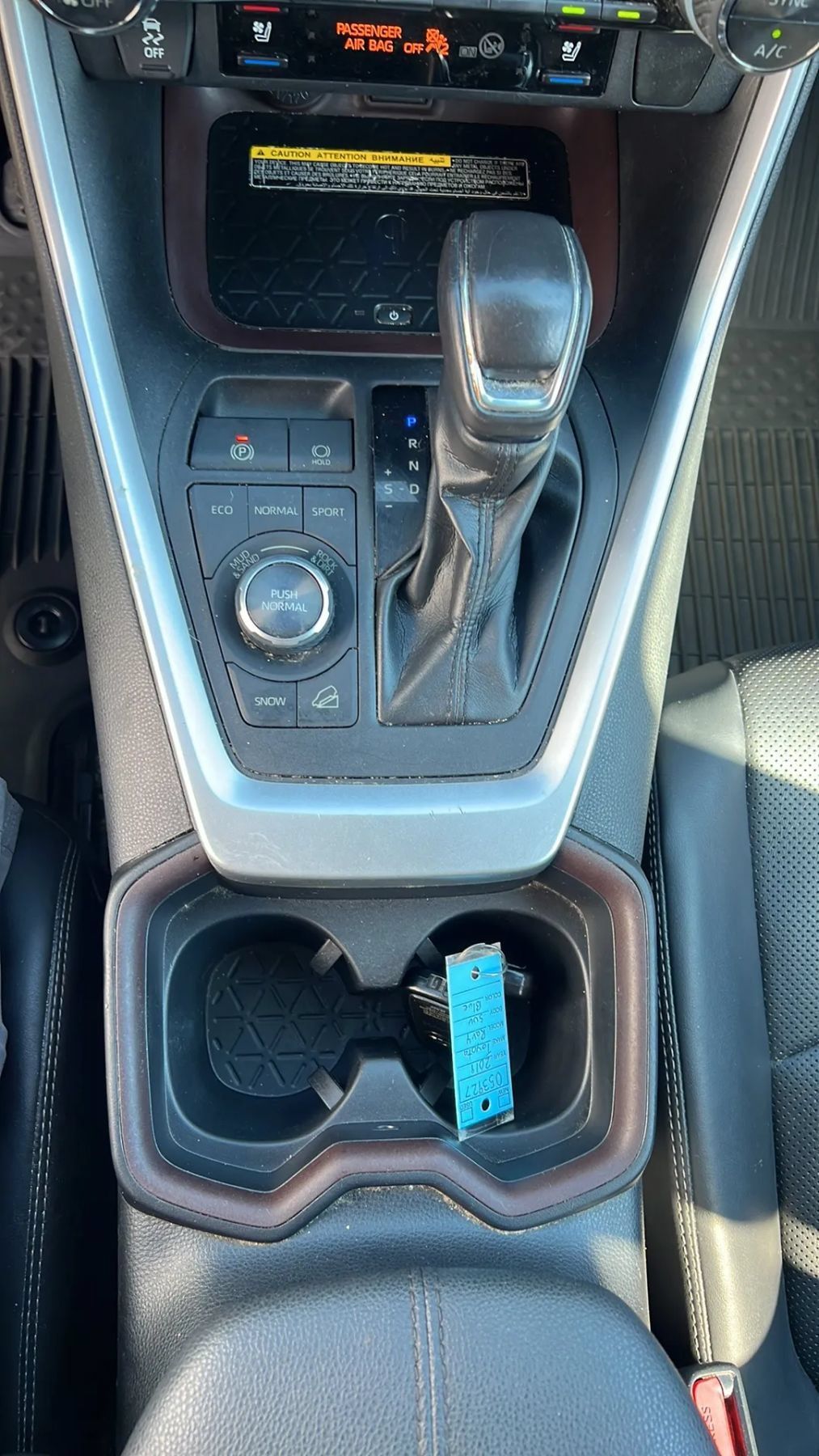 Used 2019 Toyota RAV4 Limited w/ Advanced Technology Package AWD/4WD image 29