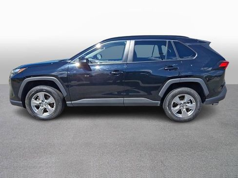 Used 2025 Toyota RAV4 XLE FWD image 7