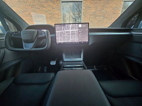 Used 2024 Tesla Model X Plaid image 39