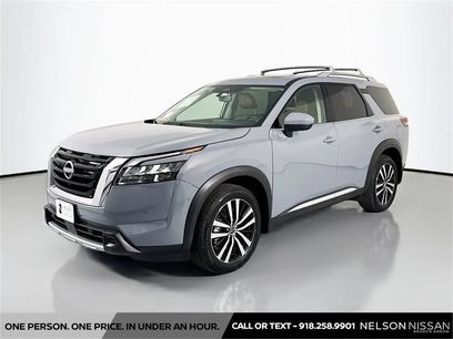 Certified 2025 Nissan Pathfinder Platinum