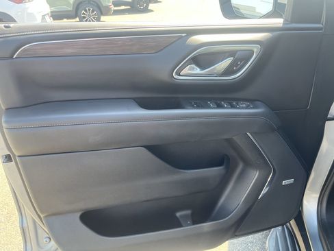 Used 2023 Chevrolet Tahoe LT w/ Luxury Package image 21