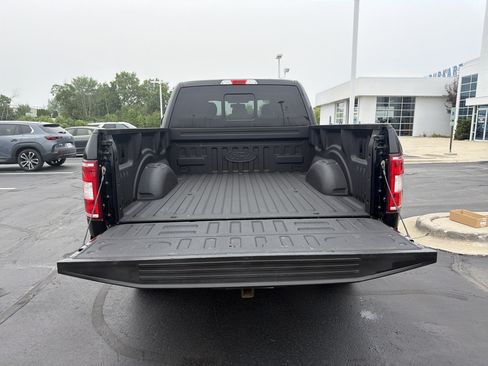 Used 2018 Ford F150 XLT w/ Equipment Group 302A Luxury AWD/4WD image 19