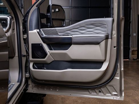 Used 2026 Ford F350 Platinum w/ Platinum Plus Package image 37