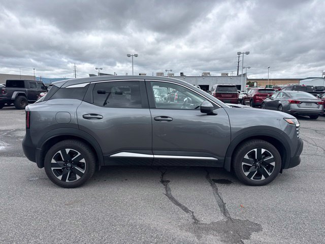 Certified 2025 Nissan Kicks SV AWD/4WD image 5