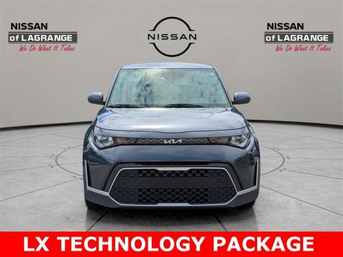 Used 2023 Kia Soul LX w/ LX Technology Package image 2