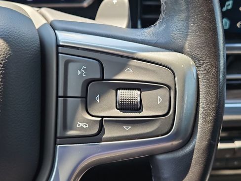 Used 2022 Chevrolet Silverado 1500 LT AWD/4WD image 23
