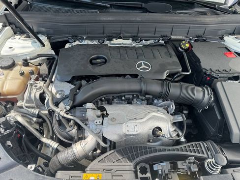 Used 2020 Mercedes-Benz GLB 250 4MATIC image 28