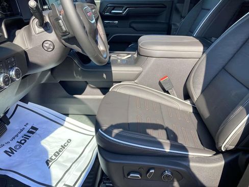 New 2025 GMC Sierra 1500 AT4X image 16