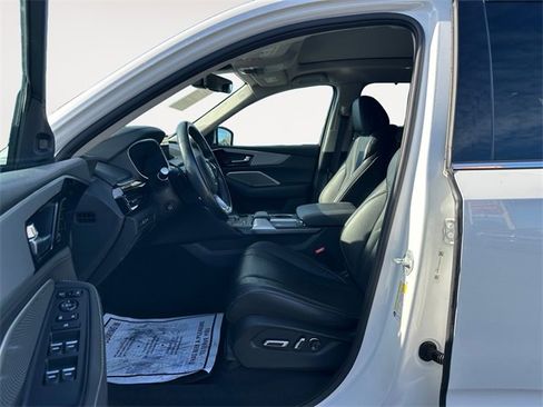 Used 2023 Acura MDX FWD w/ Technology Package image 9