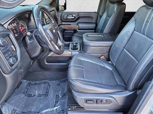 Used 2020 Chevrolet Silverado 2500 High Country w/ Z71 Off-Road Package image 18