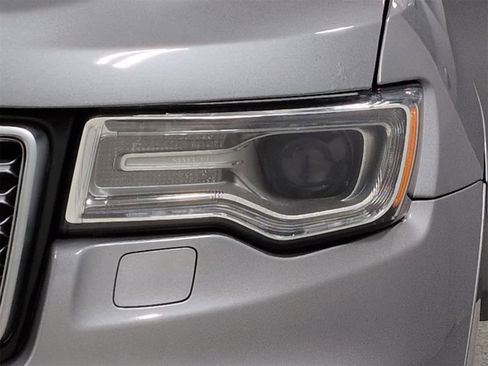 Certified 2019 Jeep Grand Cherokee Summit w/ Platinum Series Group image 11