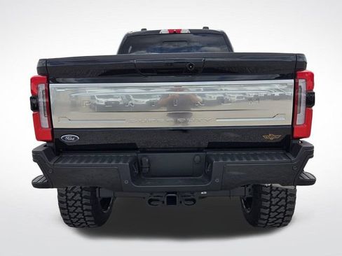 New 2026 Ford F250 Platinum w/ Platinum Plus Package AWD/4WD image 8