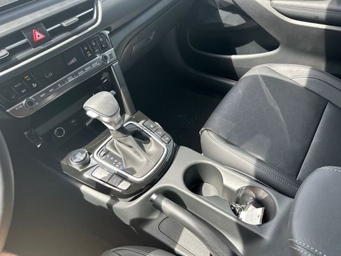 New 2026 Kia Seltos EX FWD image 32