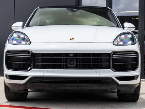 Certified 2020 Porsche Cayenne Turbo AWD/4WD image 8