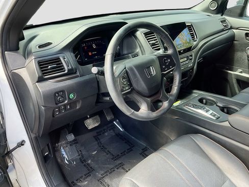 Used 2024 Honda Passport TrailSport image 9