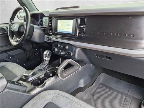 Used 2022 Ford Bronco Big Bend w/ Sasquatch Package AWD/4WD image 22
