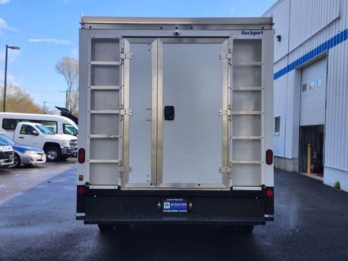 Used 2022 Chevrolet Express 3500 w/ Power Convenience Package RWD image 4