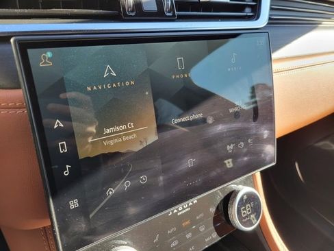 Used 2025 Jaguar F-PACE R-Dynamic S image 33