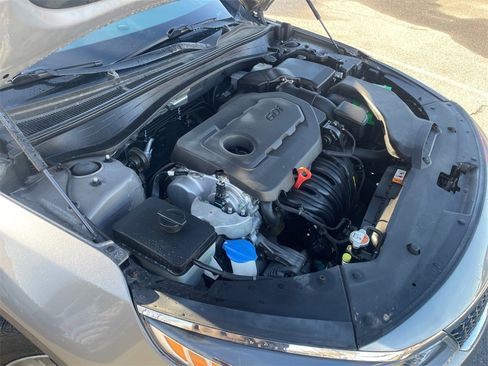 Used 2016 Kia Optima LX w/ LX Convenience Package image 29