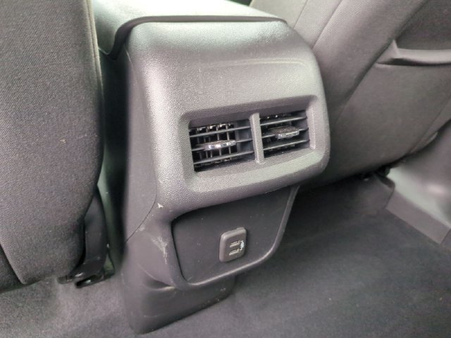 Used 2020 Chevrolet Equinox LT w/ Driver Convenience Package FWD image 13