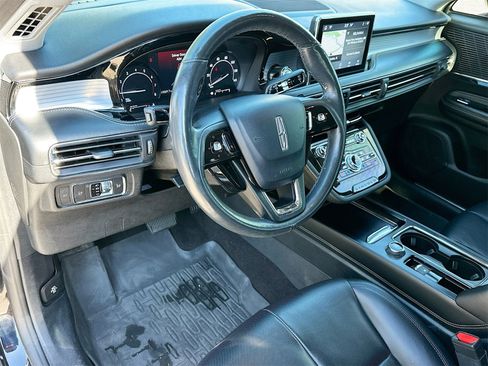 Used 2021 Lincoln Corsair AWD image 9