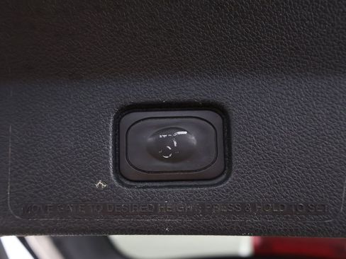 Used 2018 Ford Explorer XLT w/ Equipment Group 202A AWD/4WD image 59