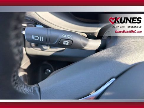 New 2026 Buick Envista Sport Touring image 20