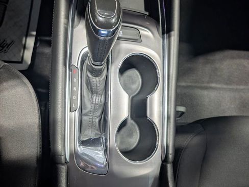 Used 2018 Chevrolet Malibu LT image 19