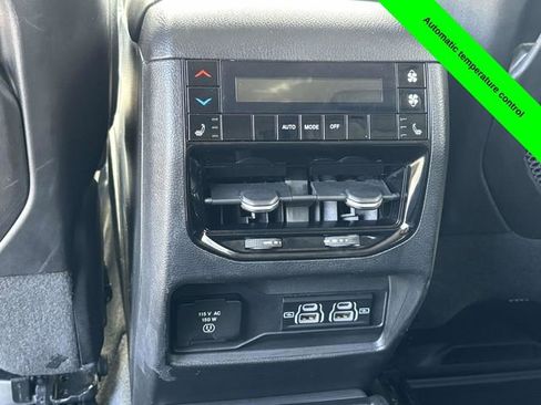 Used 2023 Jeep Grand Cherokee L Limited AWD/4WD image 27