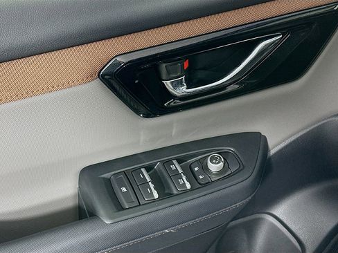 Used 2025 Subaru Forester Sport image 23