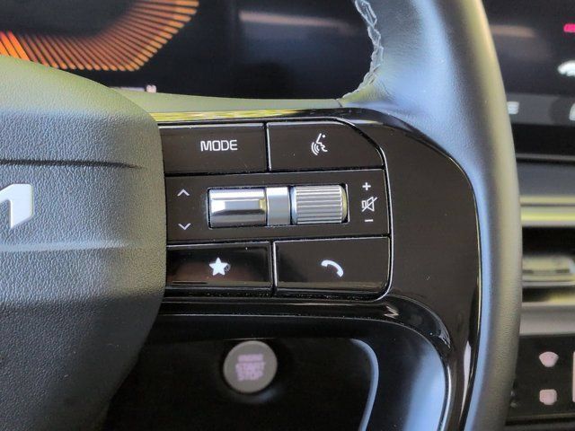 Used 2026 Kia Sorento LX FWD image 23