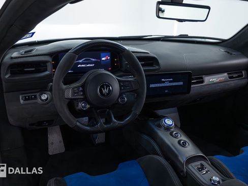 Used 2022 Maserati MC20 Coupe RWD image 3