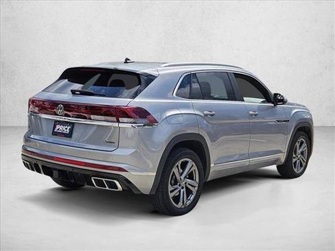 Used 2024 Volkswagen Atlas Cross Sport SEL R-Line AWD/4WD image 5