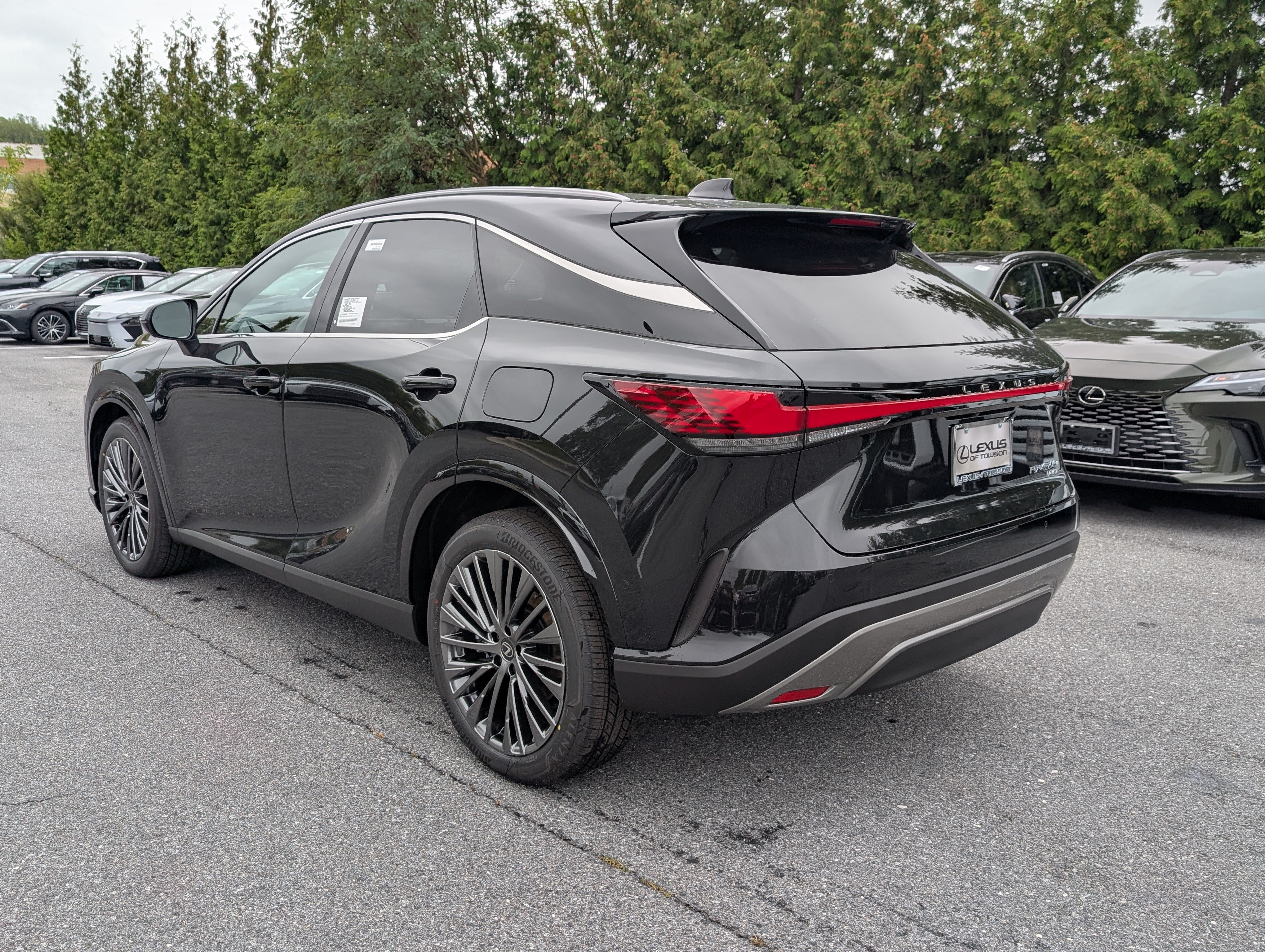 New 2026 Lexus RX 450h AWD w/ Convenience Package image 3