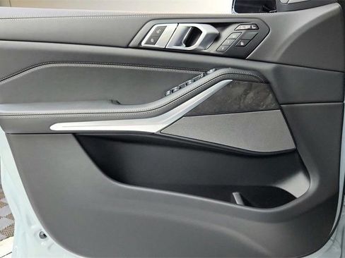 Used 2026 BMW X7 xDrive40i w/ M Sport Package AWD/4WD image 20