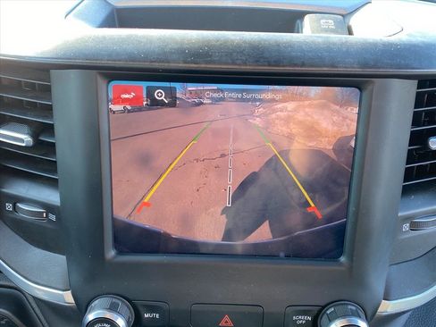 Used 2024 RAM 2500 Big Horn w/ Bed Utility Group image 12