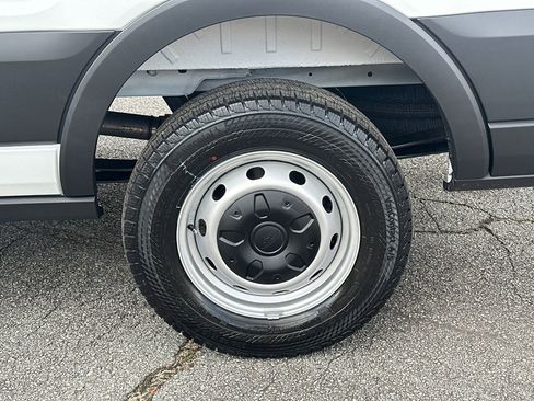New 2026 Ford Transit 250 148 Medium Roof image 41