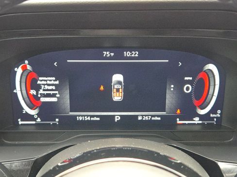 Certified 2024 Nissan Pathfinder Platinum FWD image 23