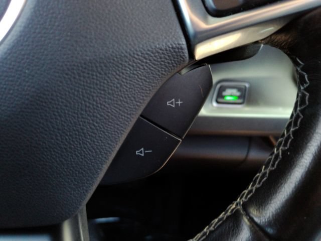 Used 2022 Chevrolet Camaro LT w/ Technology Package RWD image 28