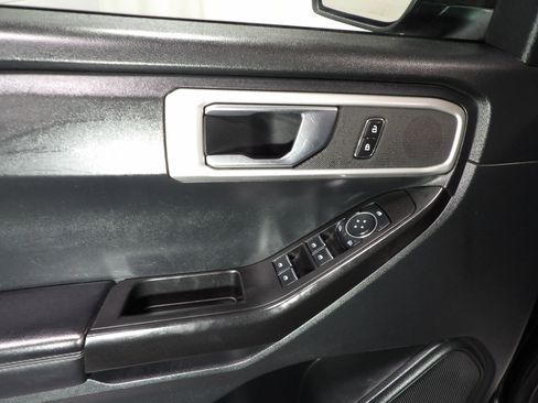 Used 2021 Ford Explorer 4WD Police Interceptor image 9