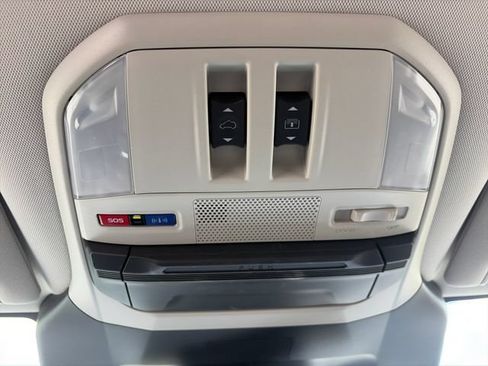 Used 2023 Subaru Ascent Touring AWD/4WD image 18