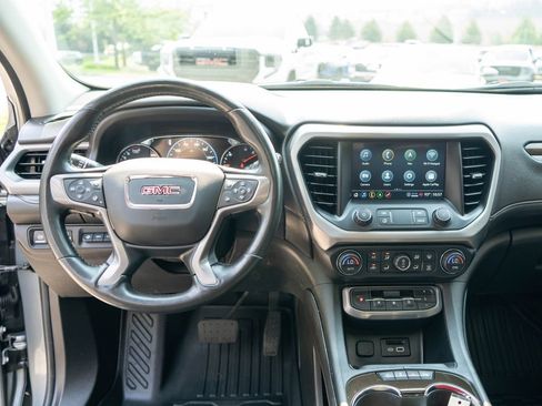 Used 2021 GMC Acadia AT4 w/ Technology Package AWD/4WD image 17