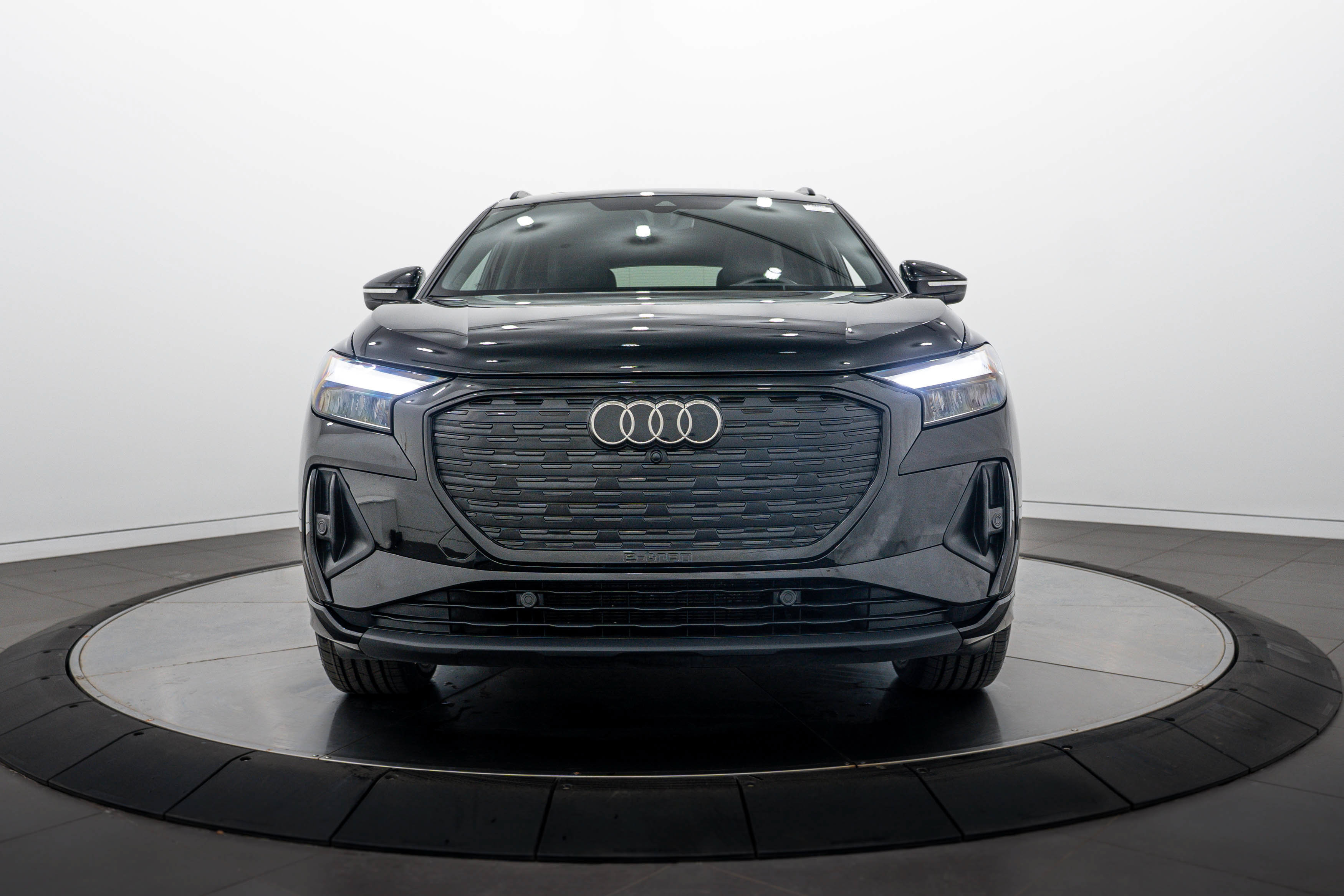 Certified 2023 Audi Q4 e-tron Premium Plus w/ Premium Plus AWD/4WD image 21