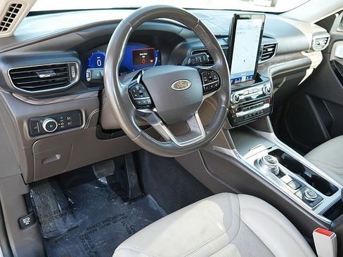 Used 2021 Ford Explorer Platinum w/ Equipment Group 601A image 11