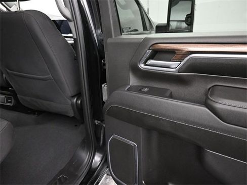 Used 2024 Chevrolet Silverado 2500 LT image 19